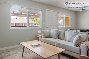 910 Rockefeller Dr in Sunnyvale, CA - Building Photo