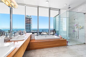 2669 S Bayshore Dr, Unit 1503N in Miami, FL - Building Photo - Building Photo