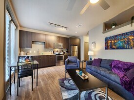 1800 Devonshire Crescent in Houston, TX - Building Photo