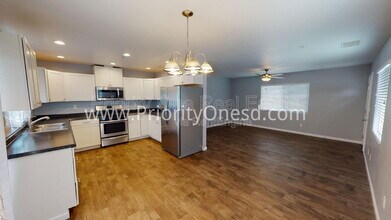3854 Alameda Way in Bonita, CA - Building Photo - Building Photo