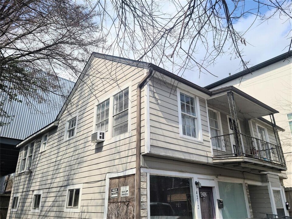 4212 Woodhead St-Unit -2 in Houston, TX - Building Photo