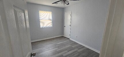 9042 Morrison Rd in New Orleans, LA - Building Photo - Building Photo
