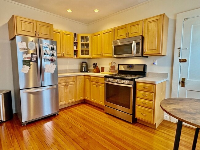 69 Beaumont St, Unit Apt. 3 in Boston, MA - Foto de edificio - Building Photo