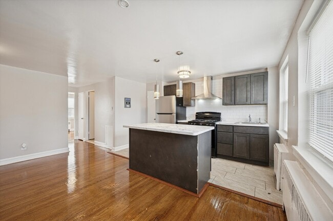 property at 6752 Blakemore St