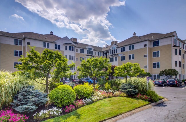 Wellington Place in Medford, MA - Foto de edificio - Building Photo