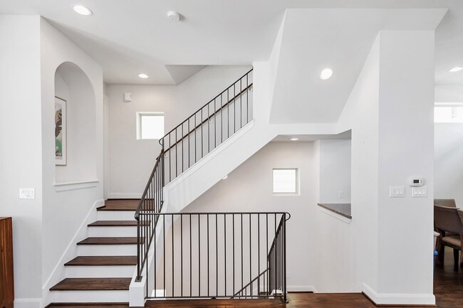 property at 1221 Bonner St