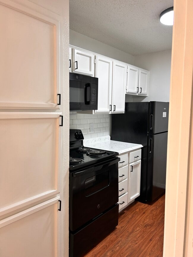 11627 Argonne Forest Trail in Austin, TX - Building Photo - Building Photo