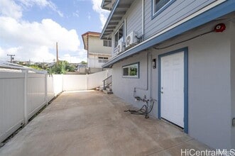 1007 Wiliki Dr in Honolulu, HI - Foto de edificio - Building Photo