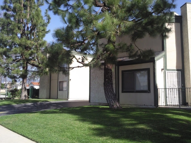 South Curtis Apartments in Alhambra, CA - Building Photo - Building Photo