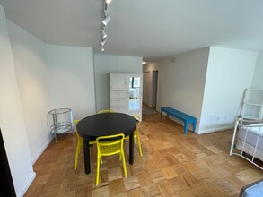 2030 F St NW, Unit 712 in Washington, DC - Building Photo - Building Photo