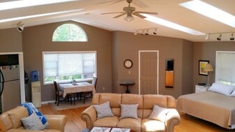 5099 Rathbun Rd in Cazenovia, NY - Building Photo