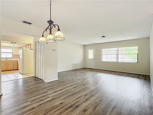 1237 N Lion Cub Point in Lecanto, FL - Building Photo - Building Photo