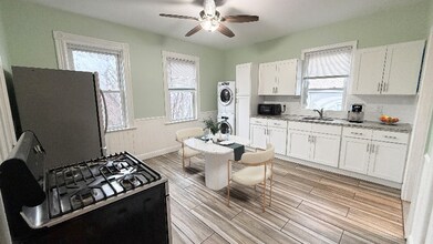 78 Cypress St in Providence, RI - Building Photo - Building Photo