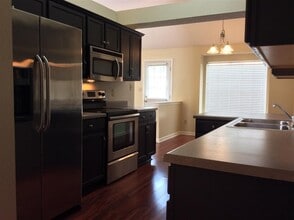 1311 Carlton Ridge Dr in Cordova, TN - Building Photo - Building Photo