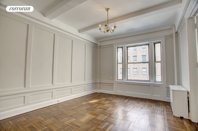 250 W 104th St in New York, NY - Building Photo - Building Photo