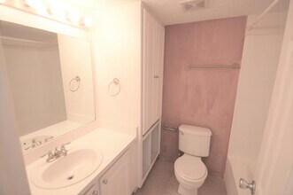 122 Water Front Way in Altamonte Springs, FL - Building Photo - Building Photo