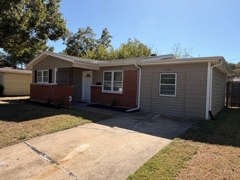 414 E Tucker Blvd in Arlington, TX - Building Photo - Building Photo