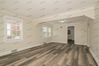 8932 Pallardy Ln in St. Louis, MO - Building Photo - Building Photo