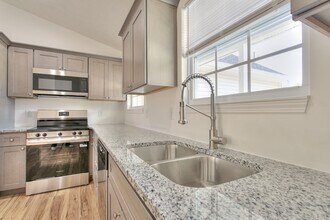 1059 Waynoka Dr in Sardinia, OH - Building Photo - Building Photo