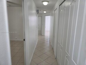 8858 W Flagler St in Miami, FL - Building Photo - Building Photo