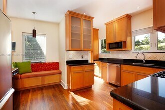 712 Navarre Ave in Coral Gables, FL - Building Photo - Building Photo