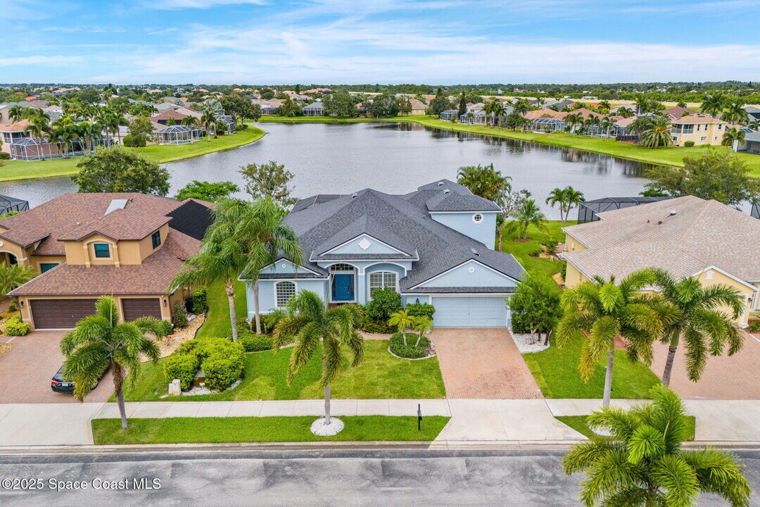 3650 Chardonnay Dr in Rockledge, FL - Building Photo