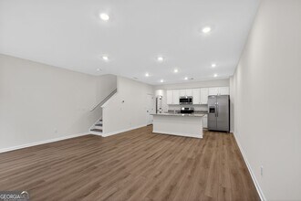 140 Hazel Dr in Mcdonough, GA - Building Photo - Building Photo