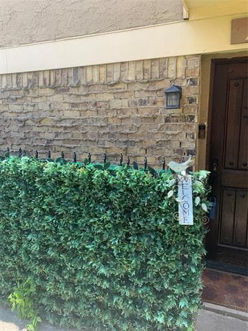 2626 Piedras Dr in Irving, TX - Building Photo - Building Photo