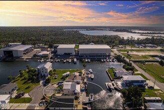 4058 Centavo Ct in Hernando Beach, FL - Foto de edificio - Building Photo