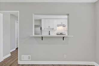 7513 Durwood Rd in Dundalk, MD - Building Photo - Building Photo