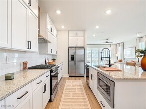 8735 Catamaran Dr in Naples, FL - Building Photo - Building Photo