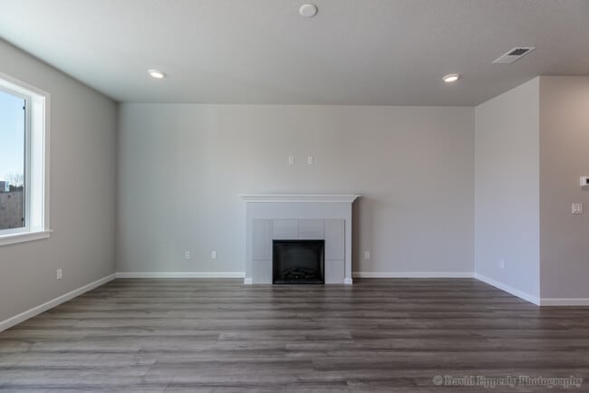 194 Kindre St in Saint Helens, OR - Building Photo - Building Photo