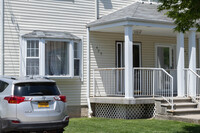 425 Beach 36th St in Far Rockaway, NY - Building Photo - Building Photo