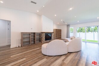 22845 Dolorosa St in Los Angeles, CA - Building Photo - Building Photo