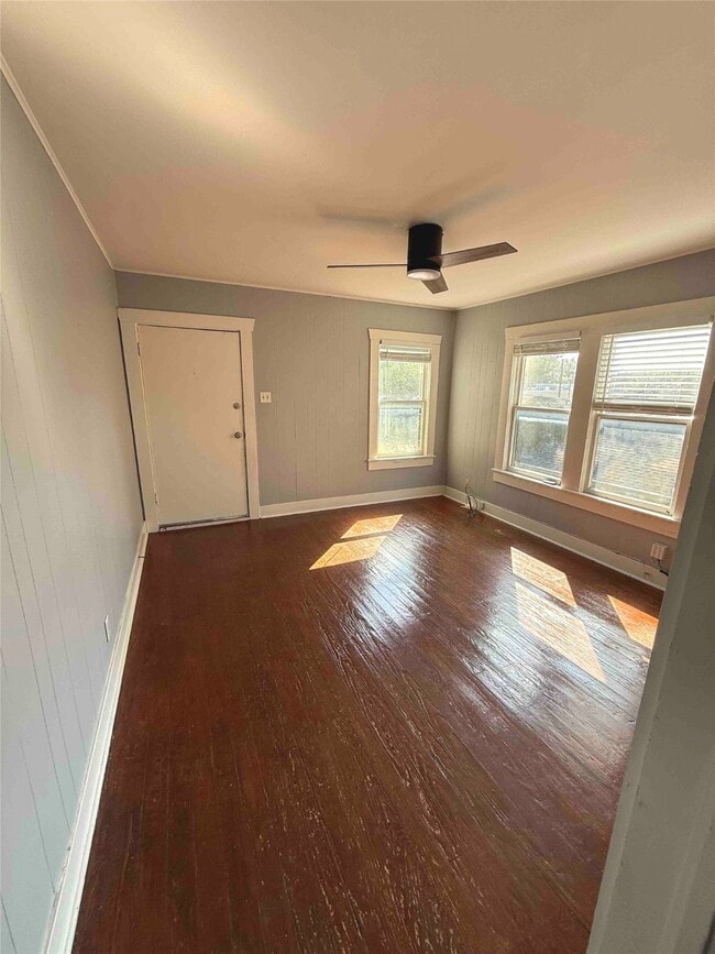 property at 911 Harvard St