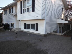 4036 Taylor St E in Saskatoon, SK - Building Photo