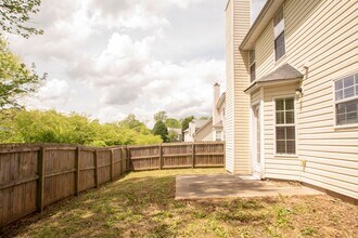 240 Dairyland Dr in Covington, GA - Building Photo - Building Photo