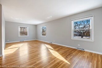 1028 Douglas Ave in Naperville, IL - Building Photo - Building Photo