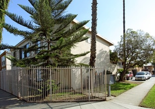 238 W Hoover Ave in Orange, CA - Building Photo - Building Photo