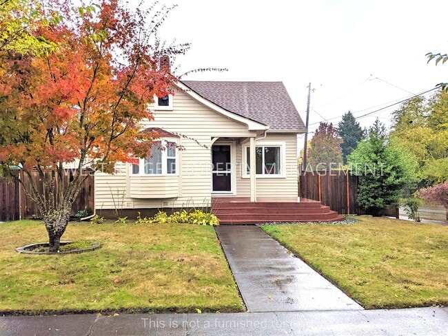 75 NE Buffalo St in Portland, OR - Building Photo - Building Photo