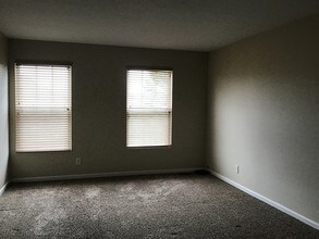 1801 Chesney Dr in Florence, KY - Building Photo - Building Photo