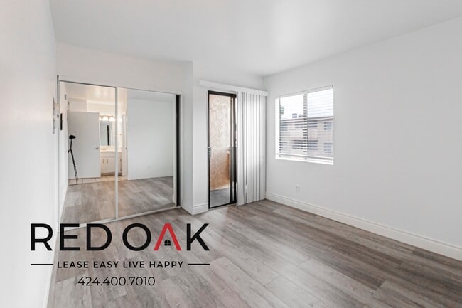 15500 Foothill Blvd in Los Angeles, CA - Building Photo - Building Photo