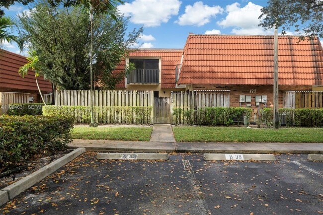 property at 713 NW 99th Cir