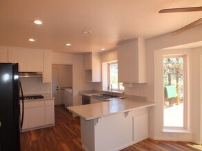 1954 Partridge Place Rd in Placerville, CA - Building Photo - Building Photo