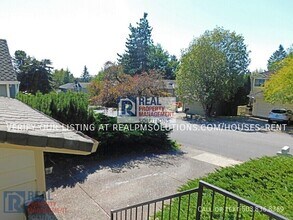 133 Kingsgate Rd in Lake Oswego, OR - Building Photo - Building Photo