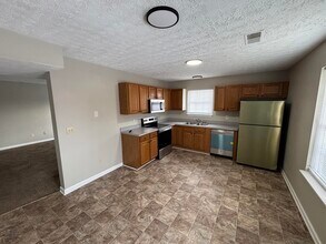 2716 Hayden Park Ln in Lexington, KY - Building Photo - Building Photo