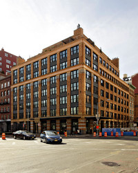 124-130 Hudson St in New York, NY - Foto de edificio - Building Photo