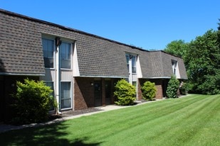 Miamisburg by the Mall in Miamisburg, OH - Building Photo