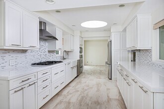 26602 Via Noveno in Mission Viejo, CA - Building Photo - Building Photo