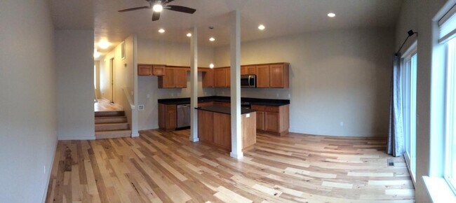 237 Dunthorpe Dr in Medford, OR - Building Photo - Building Photo